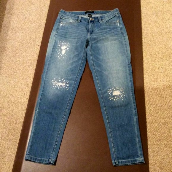White House Black Market Denim - White House/Black Market Jewel-detail straight leg, low rise Jeans Women Size 4